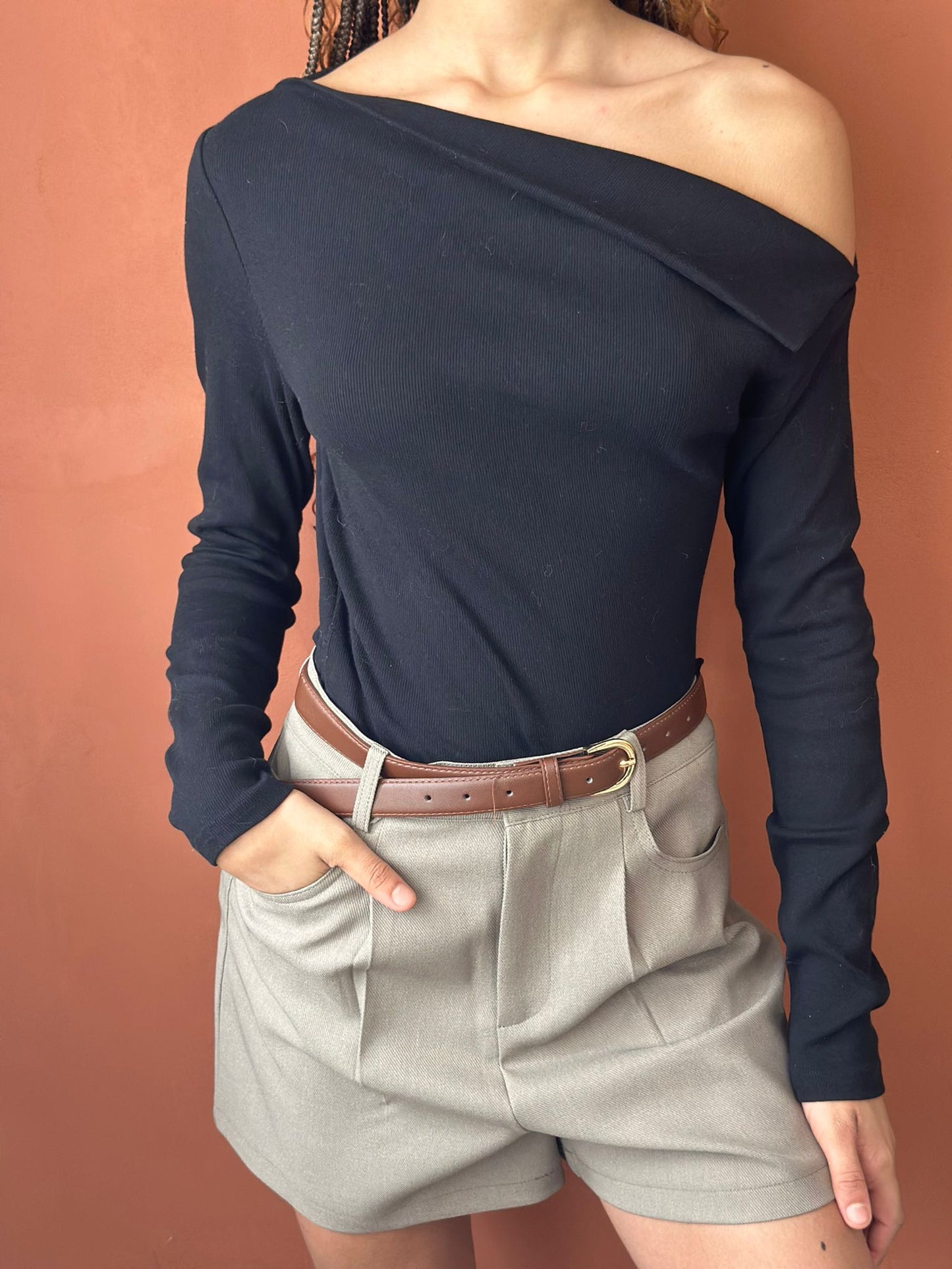 🖤 Haut Manches Longues – L’Allure Iconique